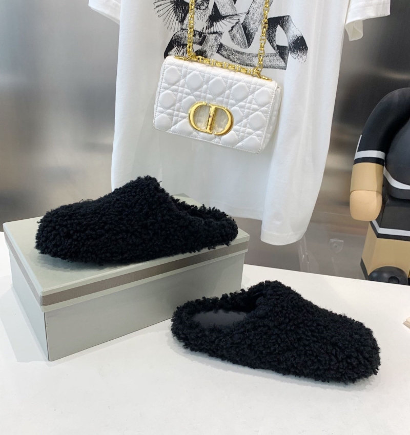 Other Slippers